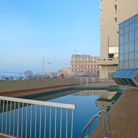 Victoria Surf Біарріц